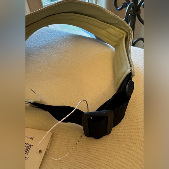 Alo Yoga Logo Visor Hat Green One Size Adjustable NEW w/ Tags - Picture 5 of 7